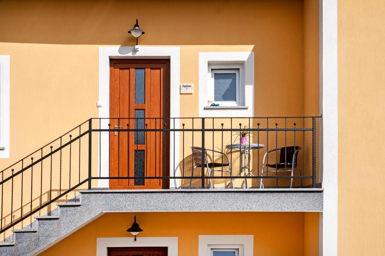 Apartments Euphemia Rovinj Eksteriør billede